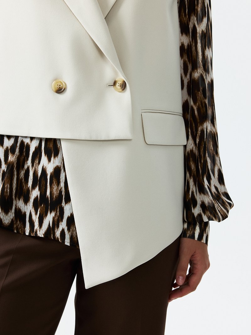 Укороченный асимметричный жилет