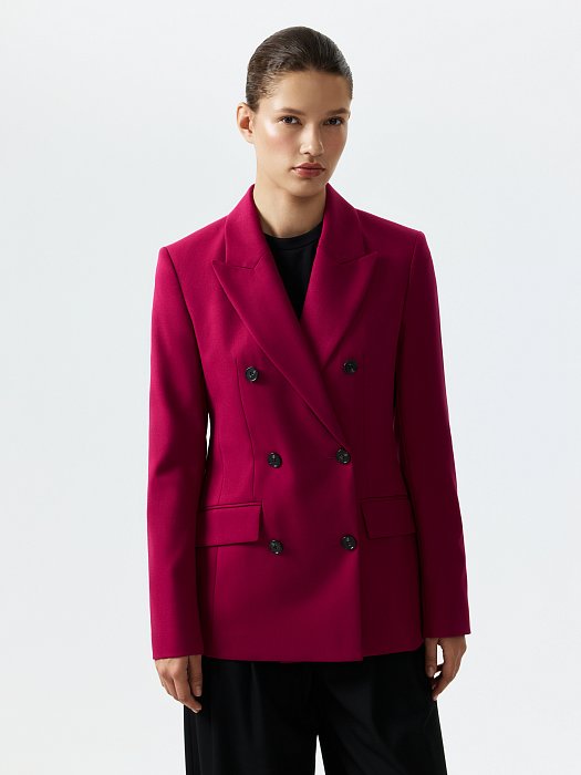 Приталенный двубортный жакет: фото №3