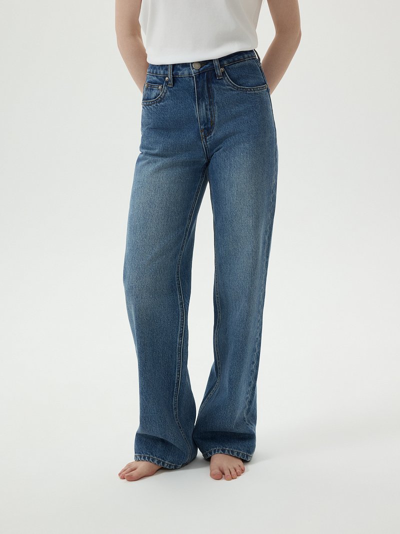 Джинсы прямого кроя