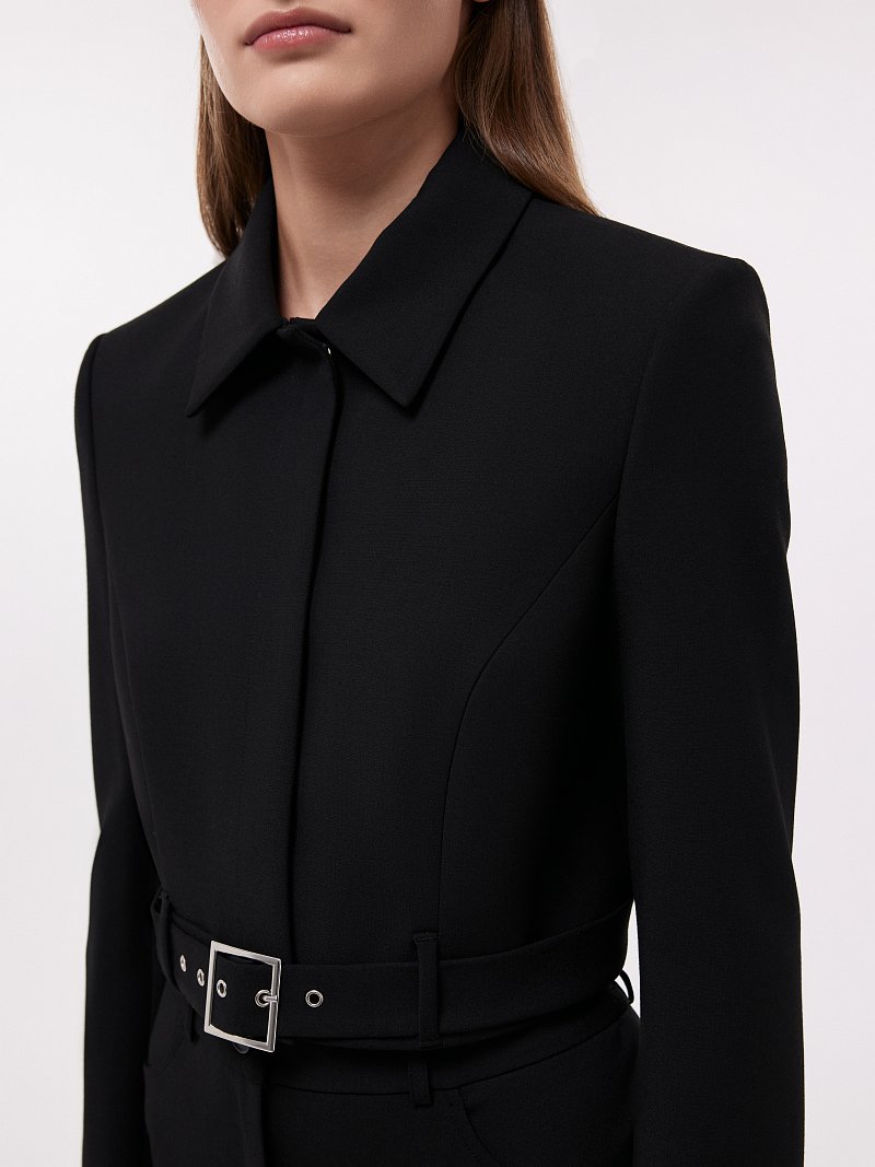 Укороченный жакет на кнопках