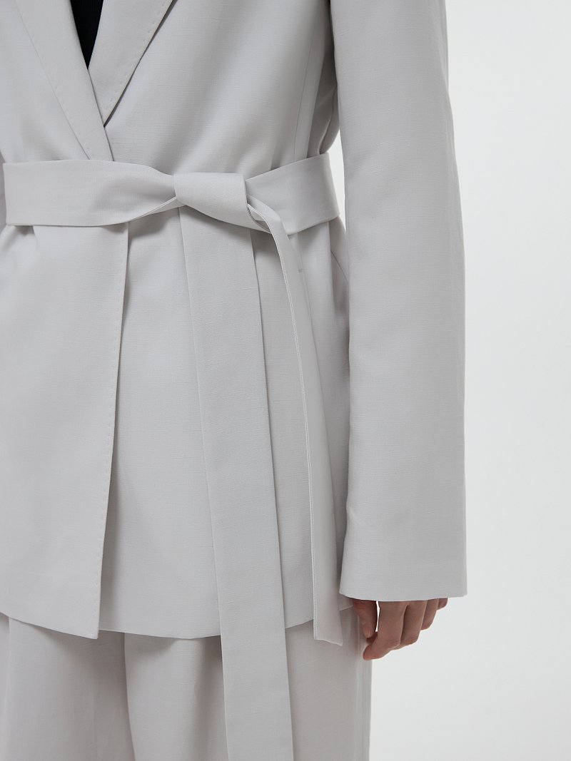 Жакет из смесового льна с поясом