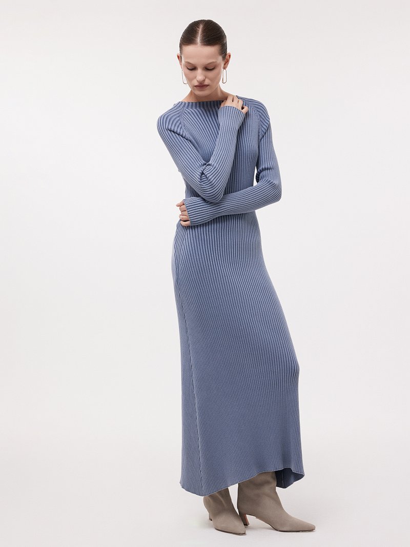Вязаное платье из хлопка в рубчик