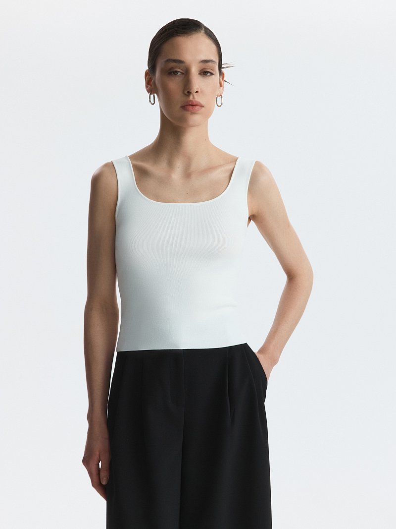 Топ с квадратным вырезом