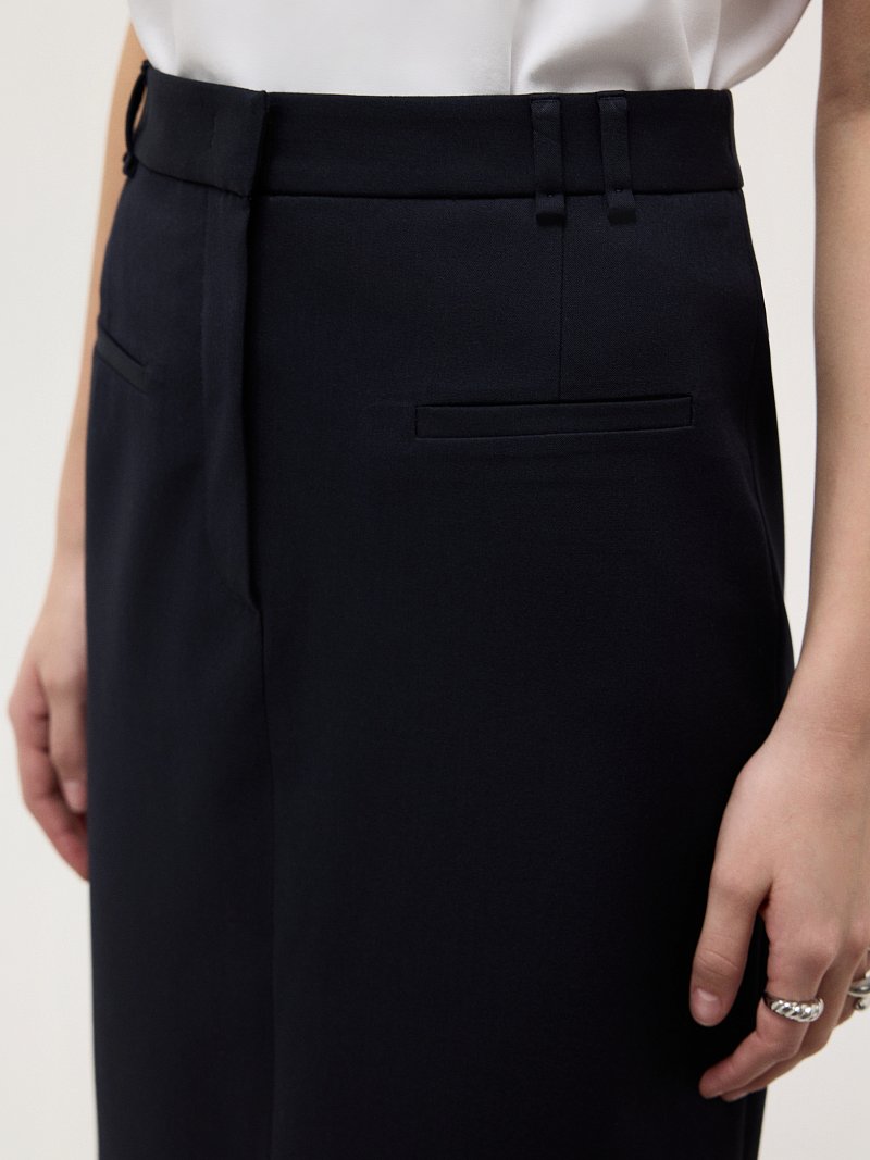 Мини-юбка с декоративными карманами