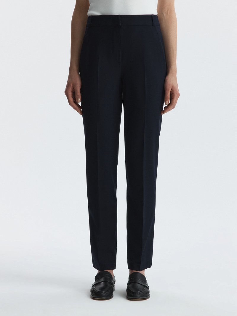 Брюки зауженного кроя