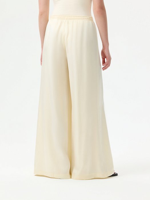 Атласные брюки на кулиске: фото №4