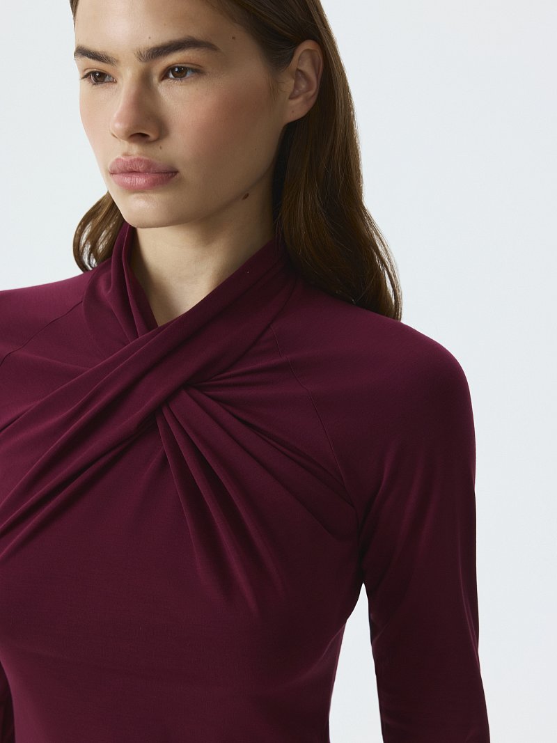 Лонгслив с горловиной на запах