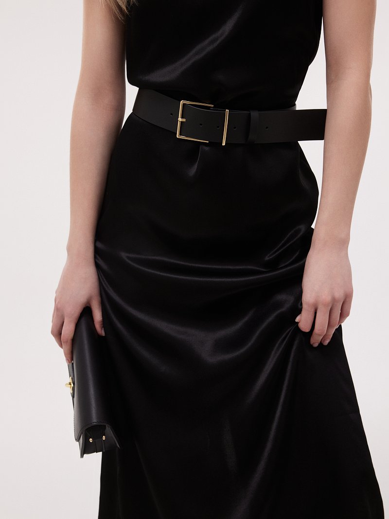 Платье из искусственного шелка