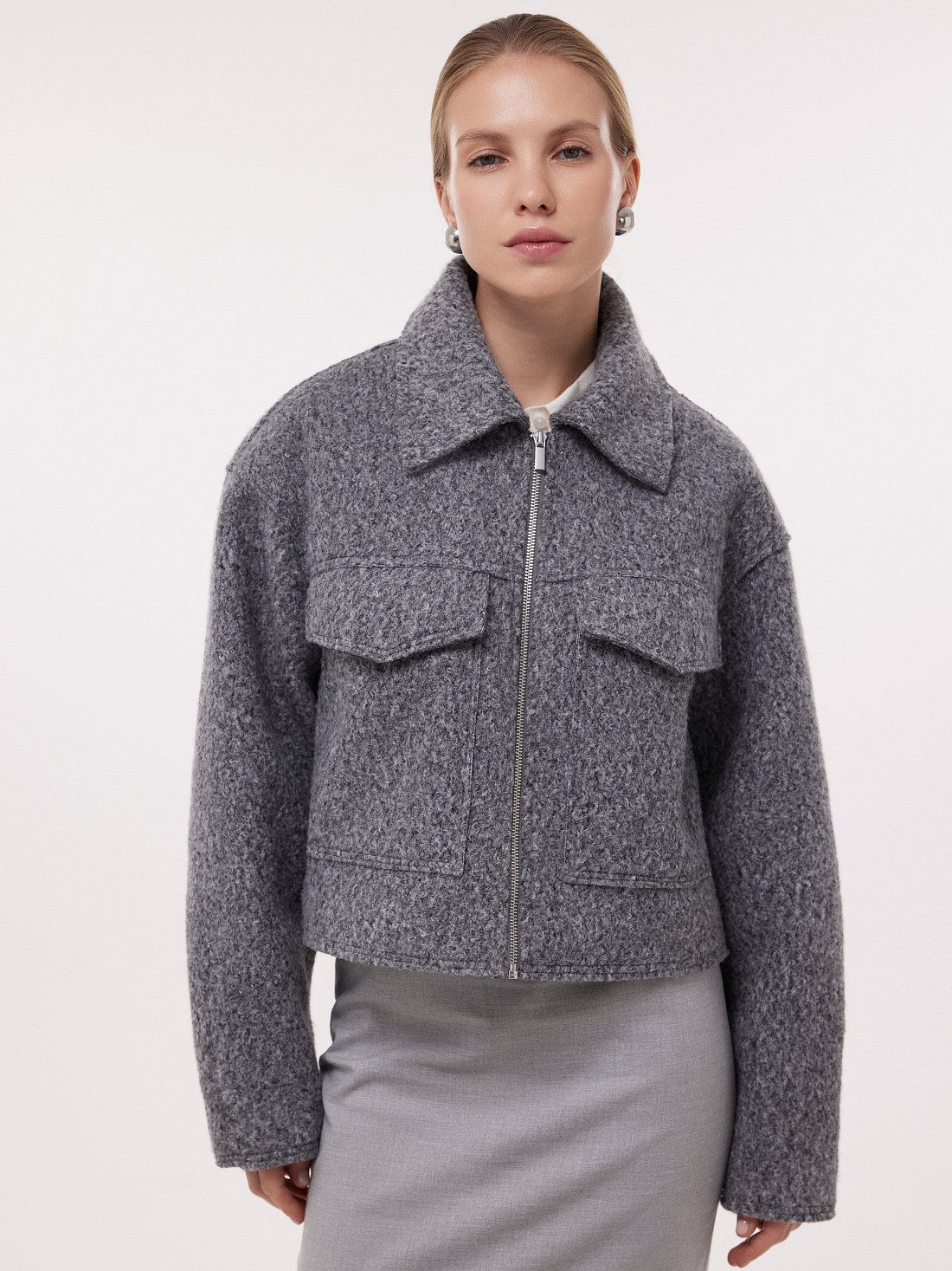 Укороченная куртка из букле : фото №1