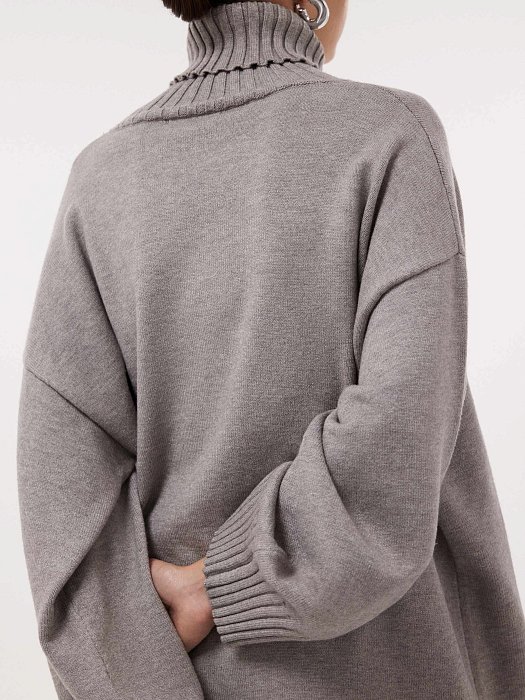 Свитер оверсайз: фото №2