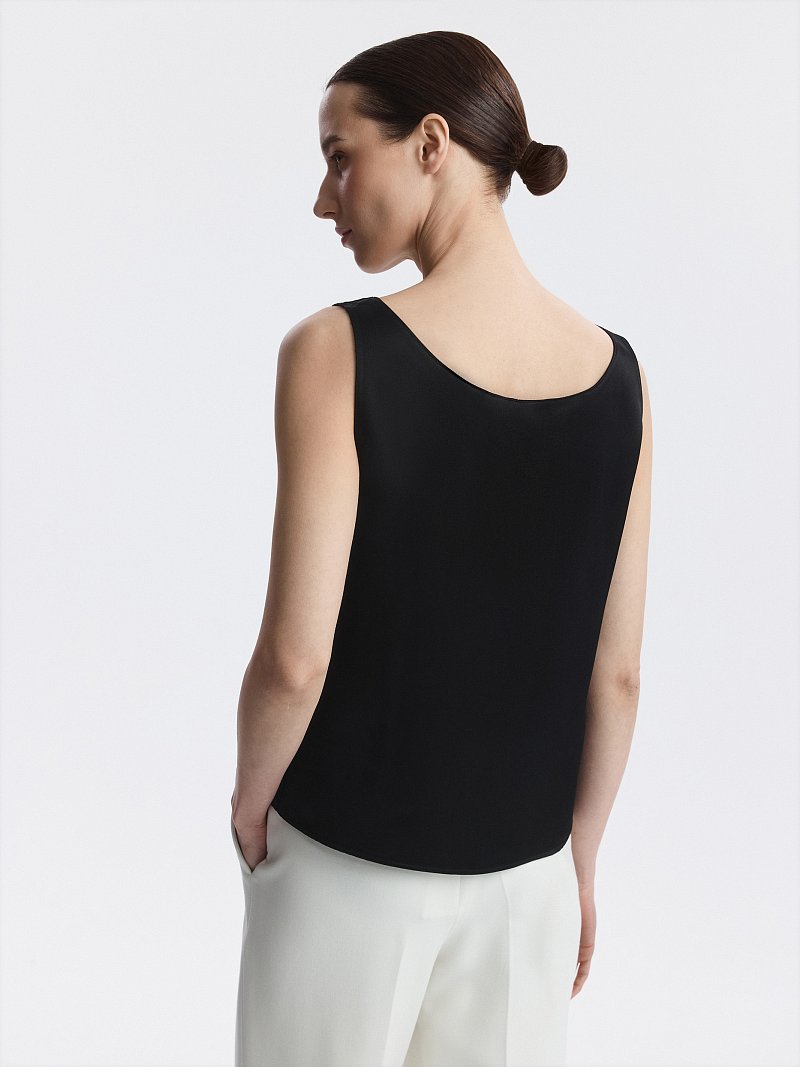 Топ из атласной ткани