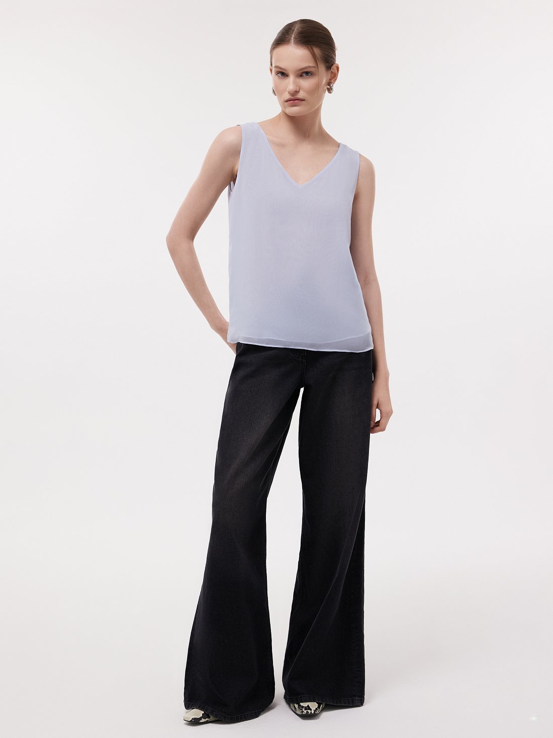 Шифоновый топ с V-вырезом: фото №1