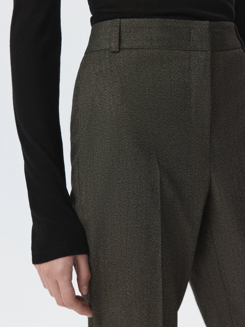 Классические зауженные брюки