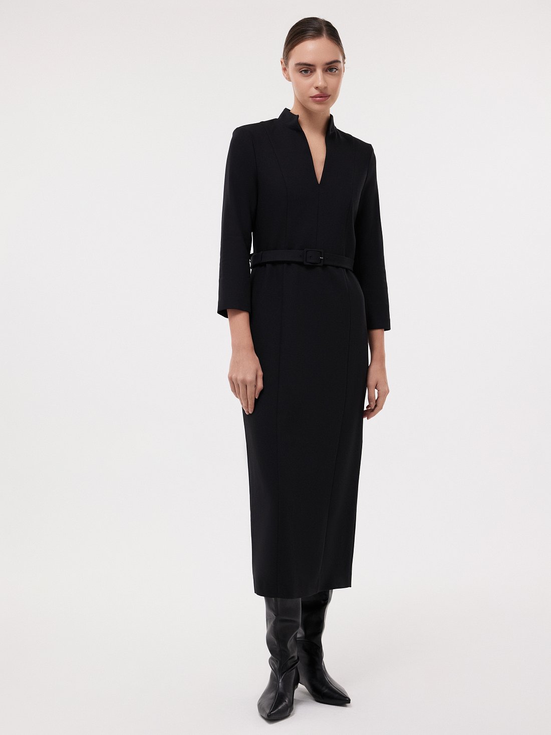 Платье-футляр с ремнем: фото №1