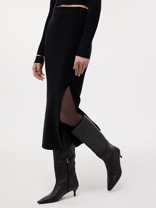 Трикотажная юбка с разрезом: фото №2