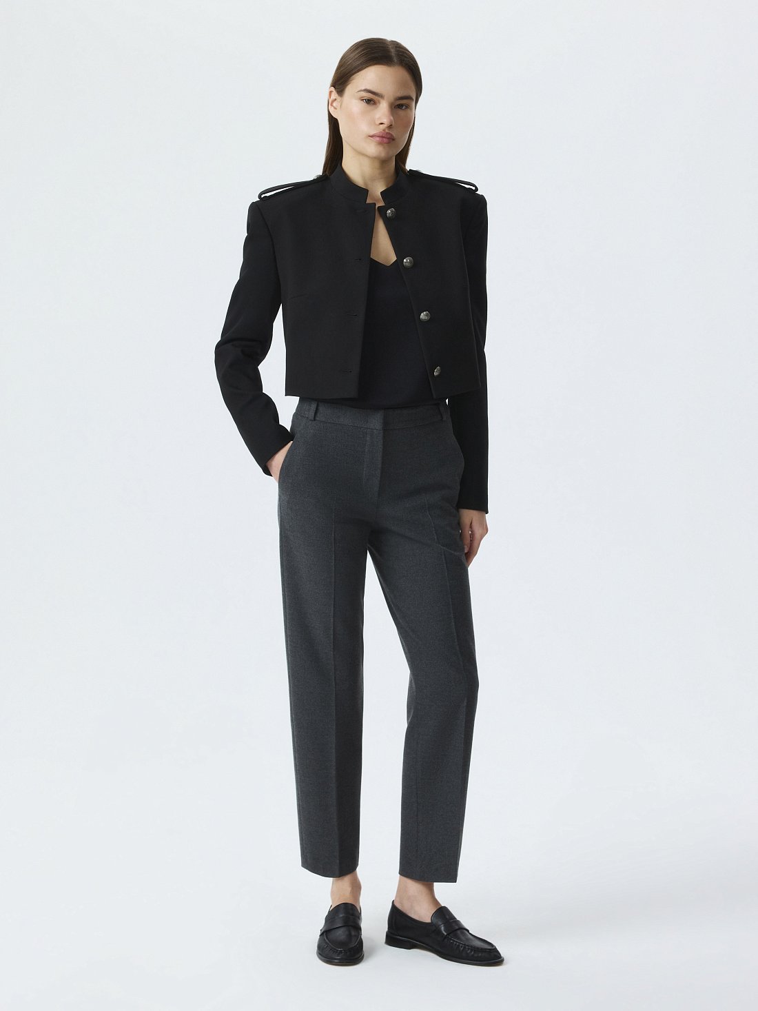 Брюки зауженного кроя: фото №1