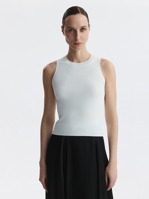 Укороченный топ из вискозы: фото №4