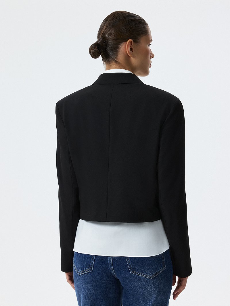 Укороченный жакет