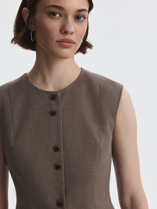 Приталенный костюмный жилет (Р158): фото №5